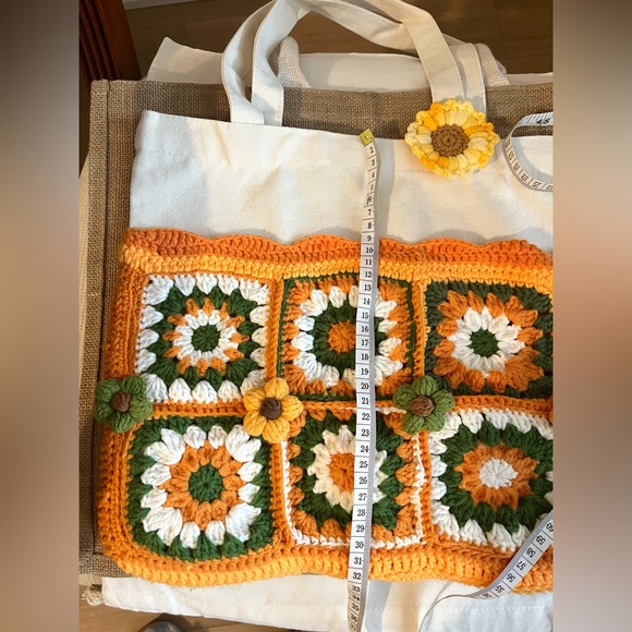 Chic Floral Crochet Tote Bag - Orange and Cream - Picture 10 of 10
